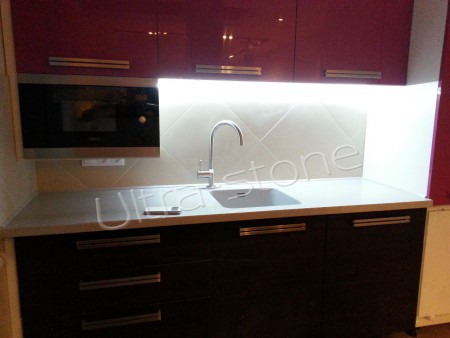 Кухонная столешница из искусственного камня